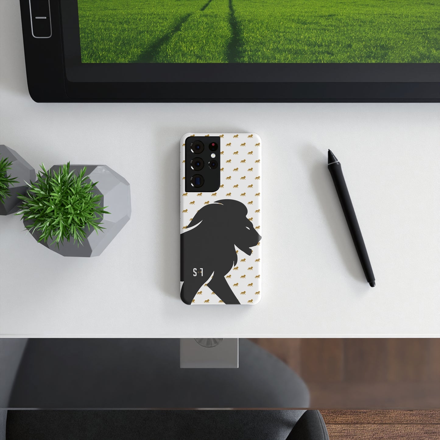 Swiss Night Lion Slim Snap Case